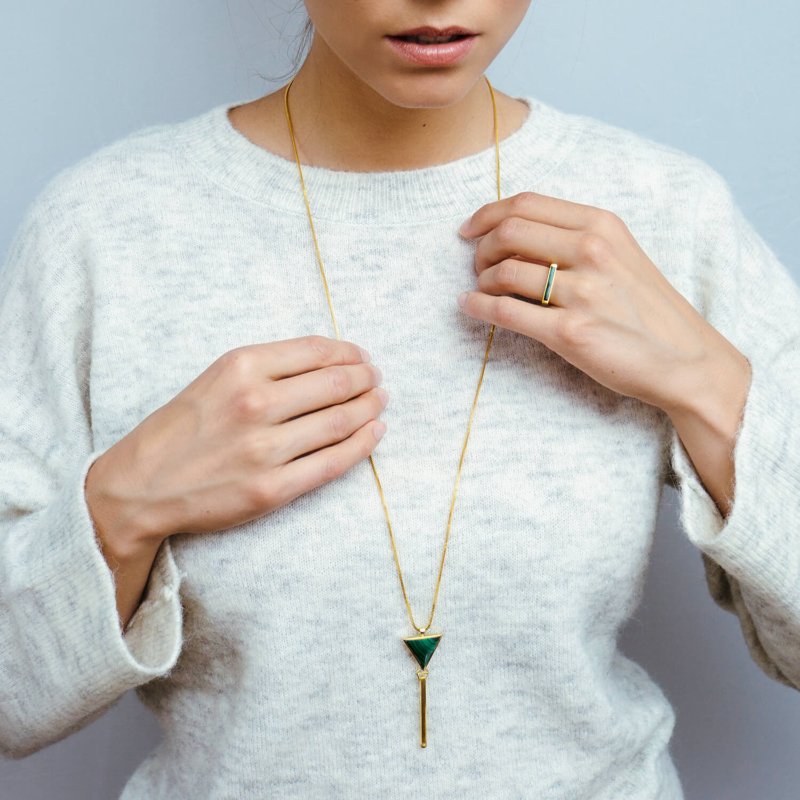 sautoir triangle femme de la marque Kimsu