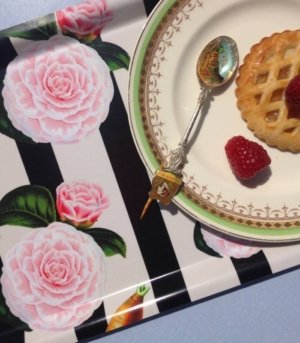 Plateau carottes & roses en bouleau