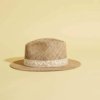 chapeau de paille femme ruban doré