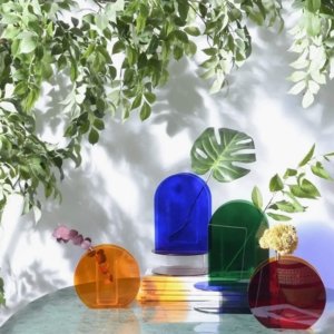 vase vert acrylique transparent